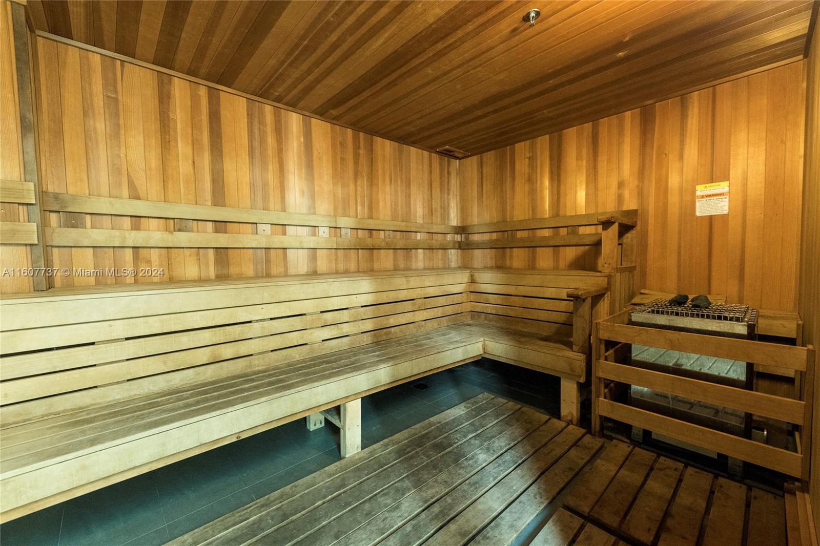 GALLERY ART CONDO - Residential Lease