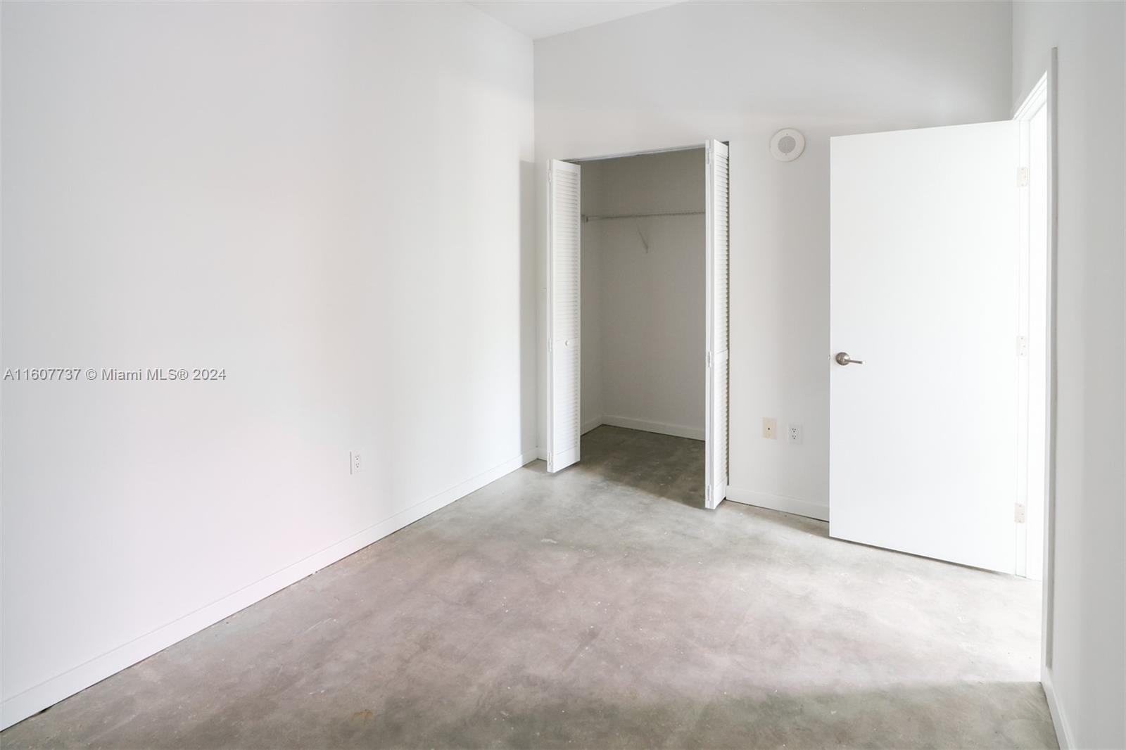 GALLERY ART CONDO - Residential Lease