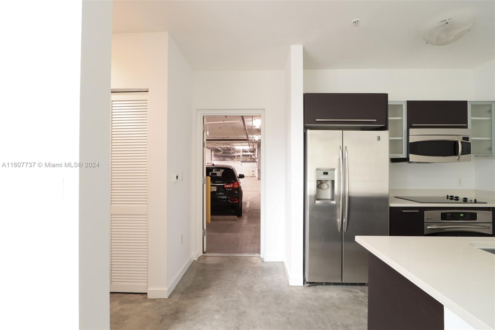 GALLERY ART CONDO - Residential Lease