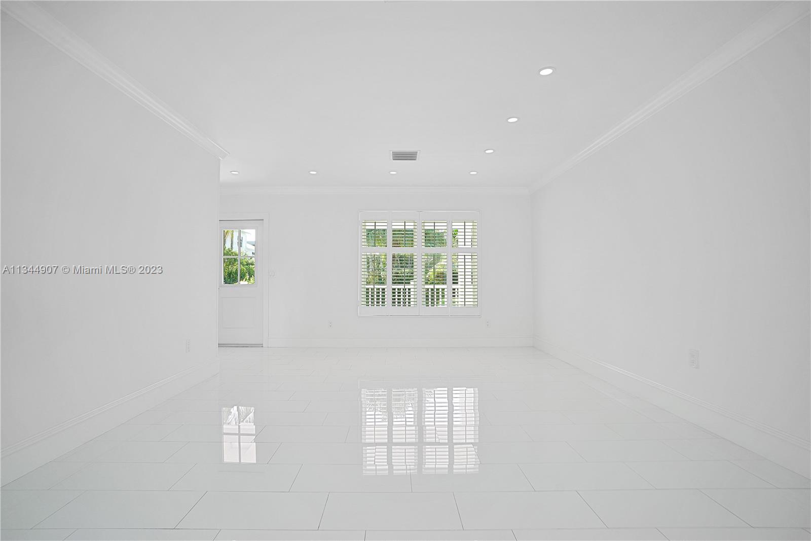 BISCAYNE KEY ESTATES - Residential Lease