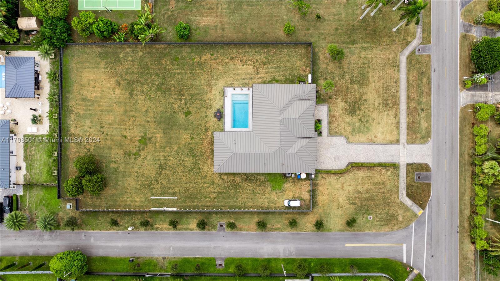 17300 SW 296th St
