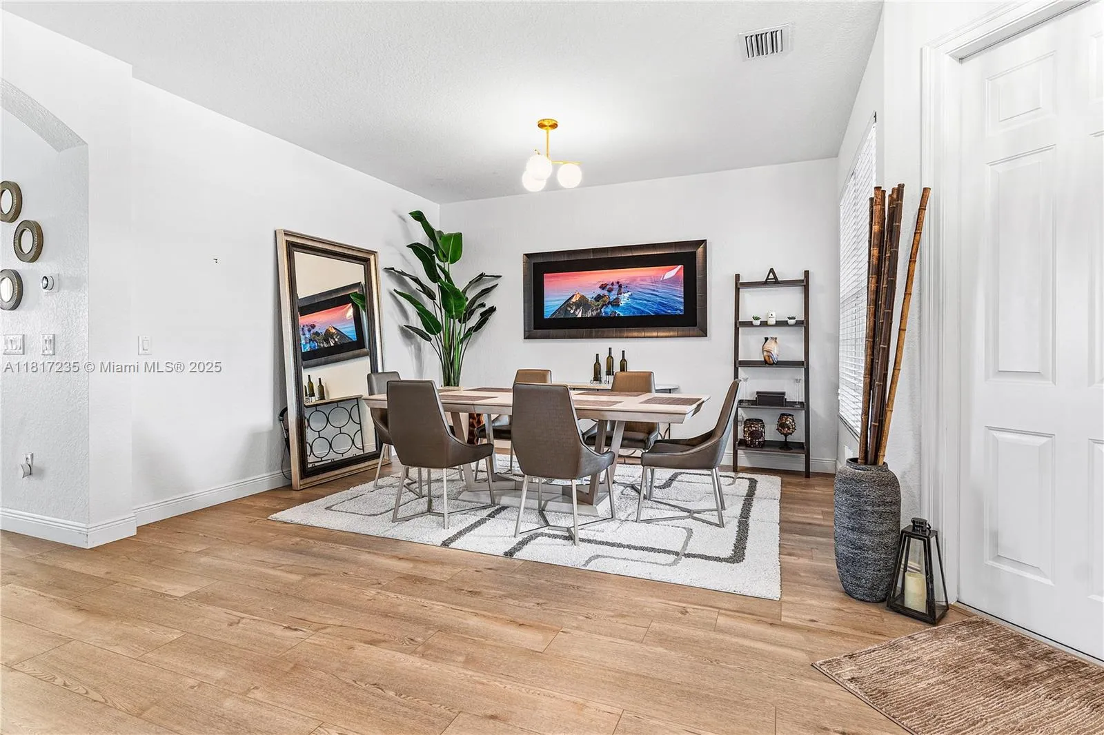 Miramar, Florida 33029, United States, 5 Bedrooms Bedrooms, ,4 BathroomsBathrooms,Residential,Coming Soon,146809