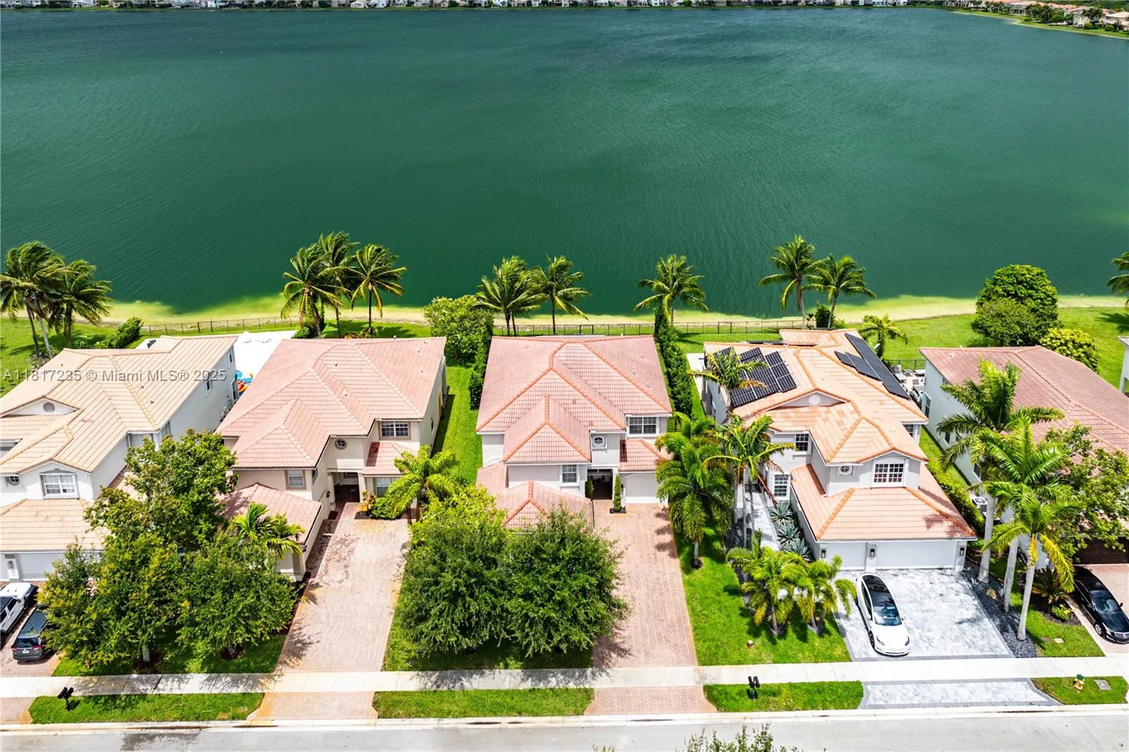 Miramar, Florida 33029, United States, 5 Bedrooms Bedrooms, ,4 BathroomsBathrooms,Residential,Coming Soon,146809