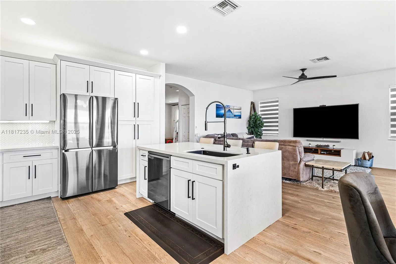 Miramar, Florida 33029, United States, 5 Bedrooms Bedrooms, ,4 BathroomsBathrooms,Residential,Coming Soon,146809