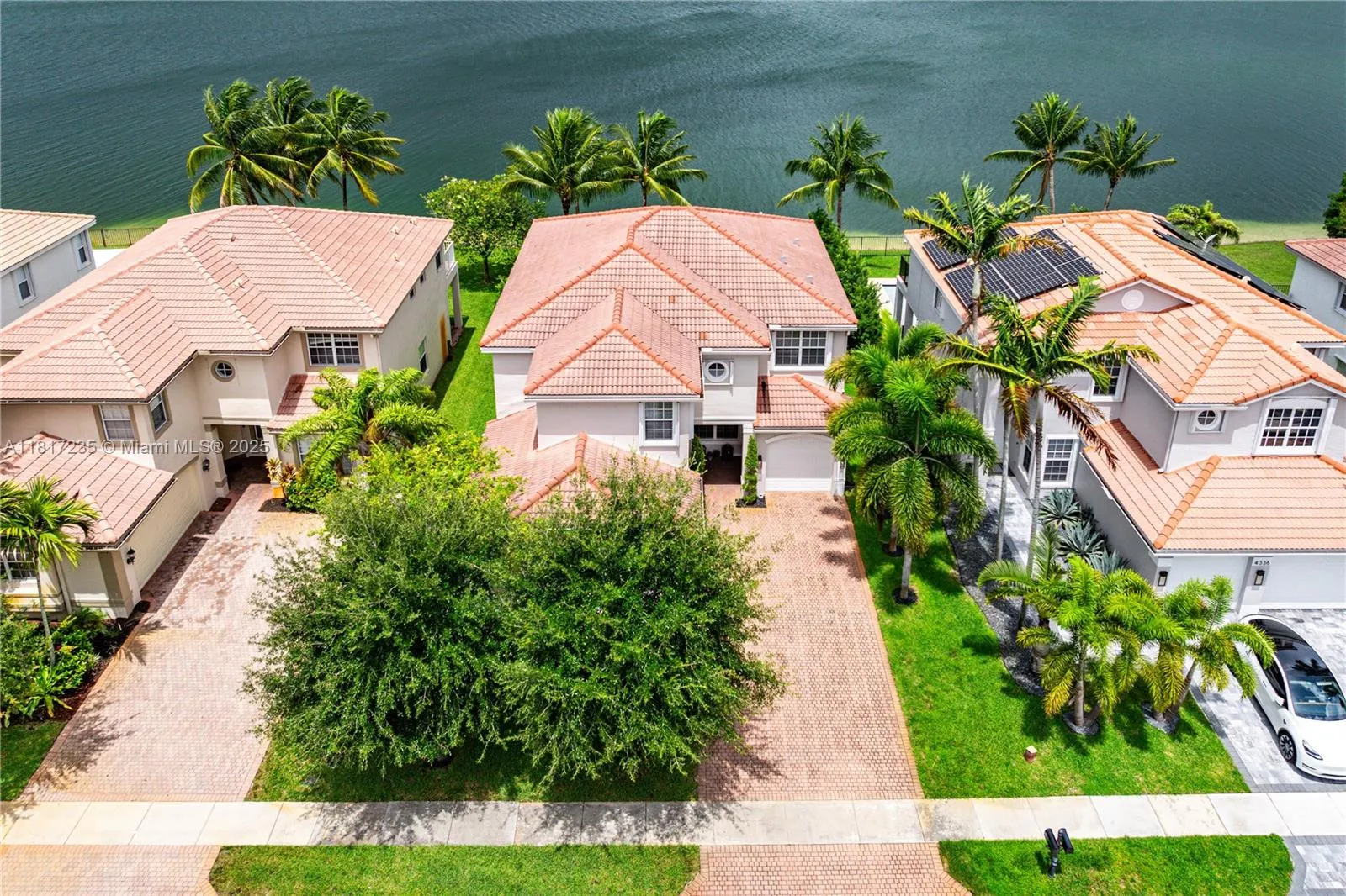 Miramar, Florida 33029, United States, 5 Bedrooms Bedrooms, ,4 BathroomsBathrooms,Residential,Coming Soon,146809