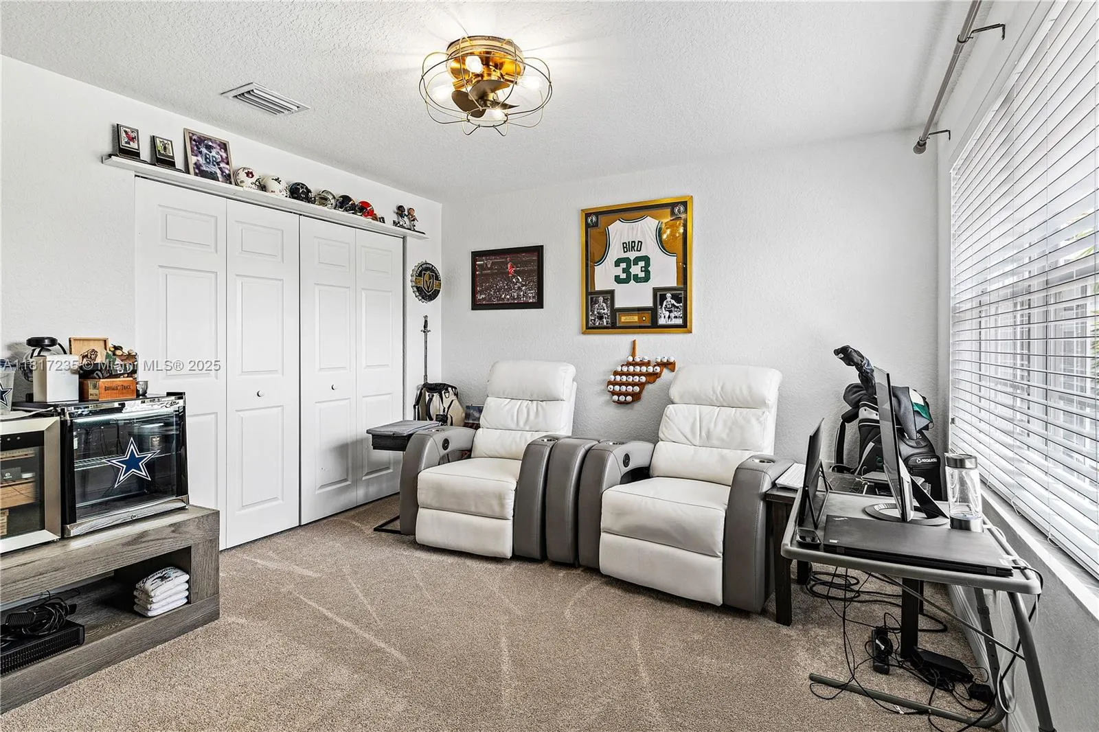 Miramar, Florida 33029, United States, 5 Bedrooms Bedrooms, ,4 BathroomsBathrooms,Residential,Coming Soon,146809