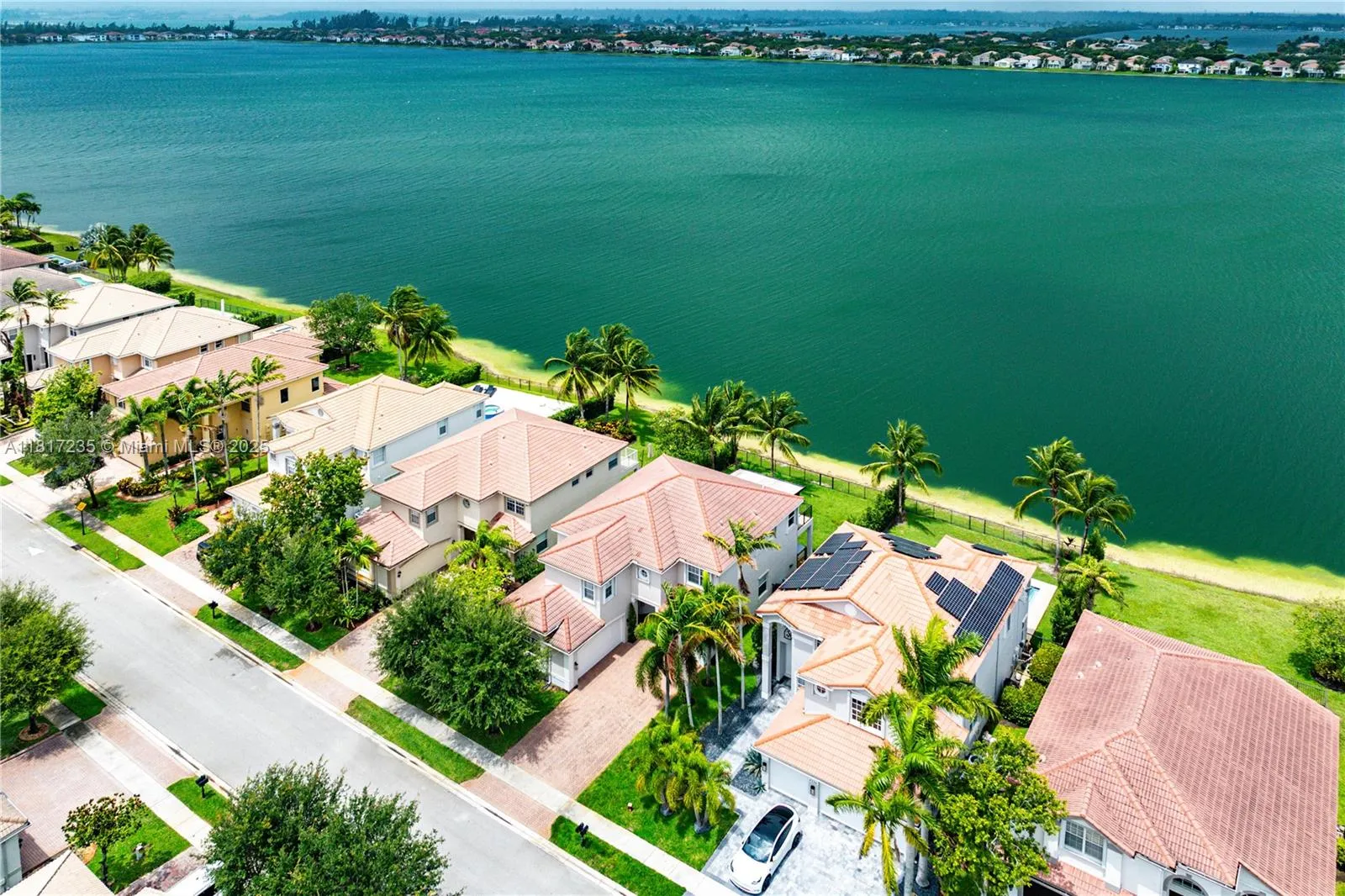 Miramar, Florida 33029, United States, 5 Bedrooms Bedrooms, ,4 BathroomsBathrooms,Residential,Coming Soon,146809