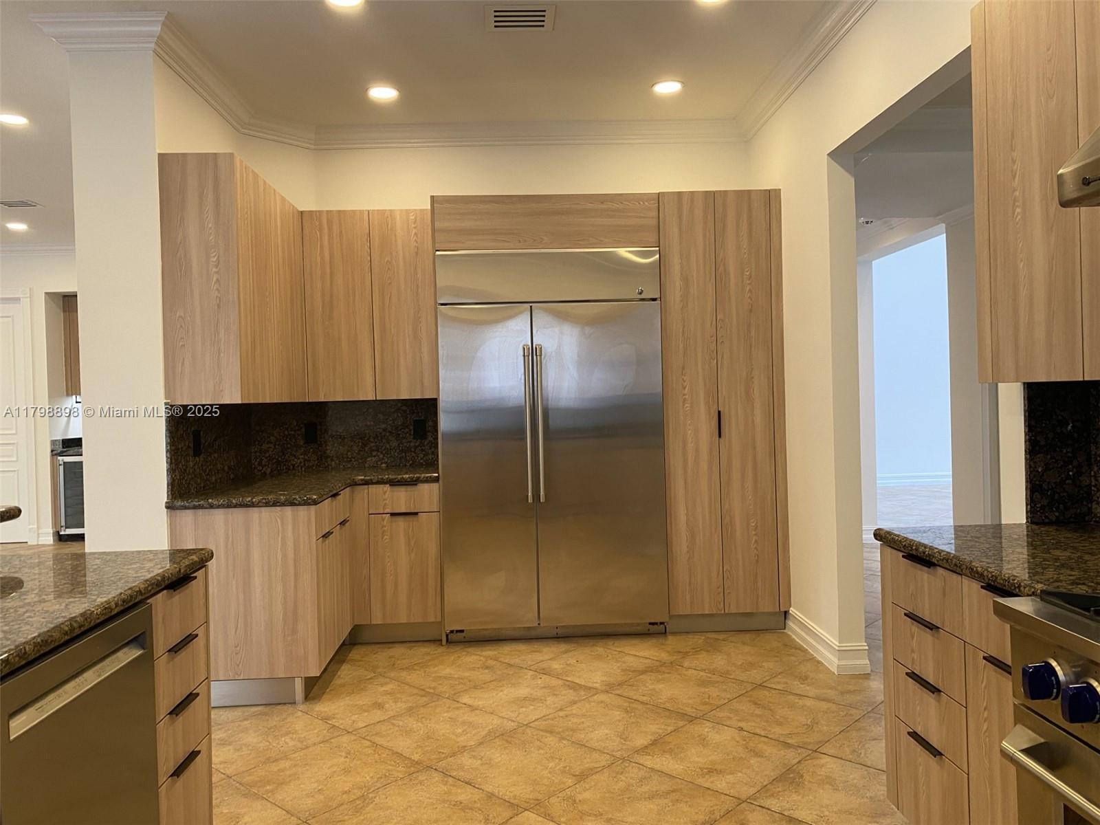 BRICKELL HAMMOCK UN 1 - Residential Lease