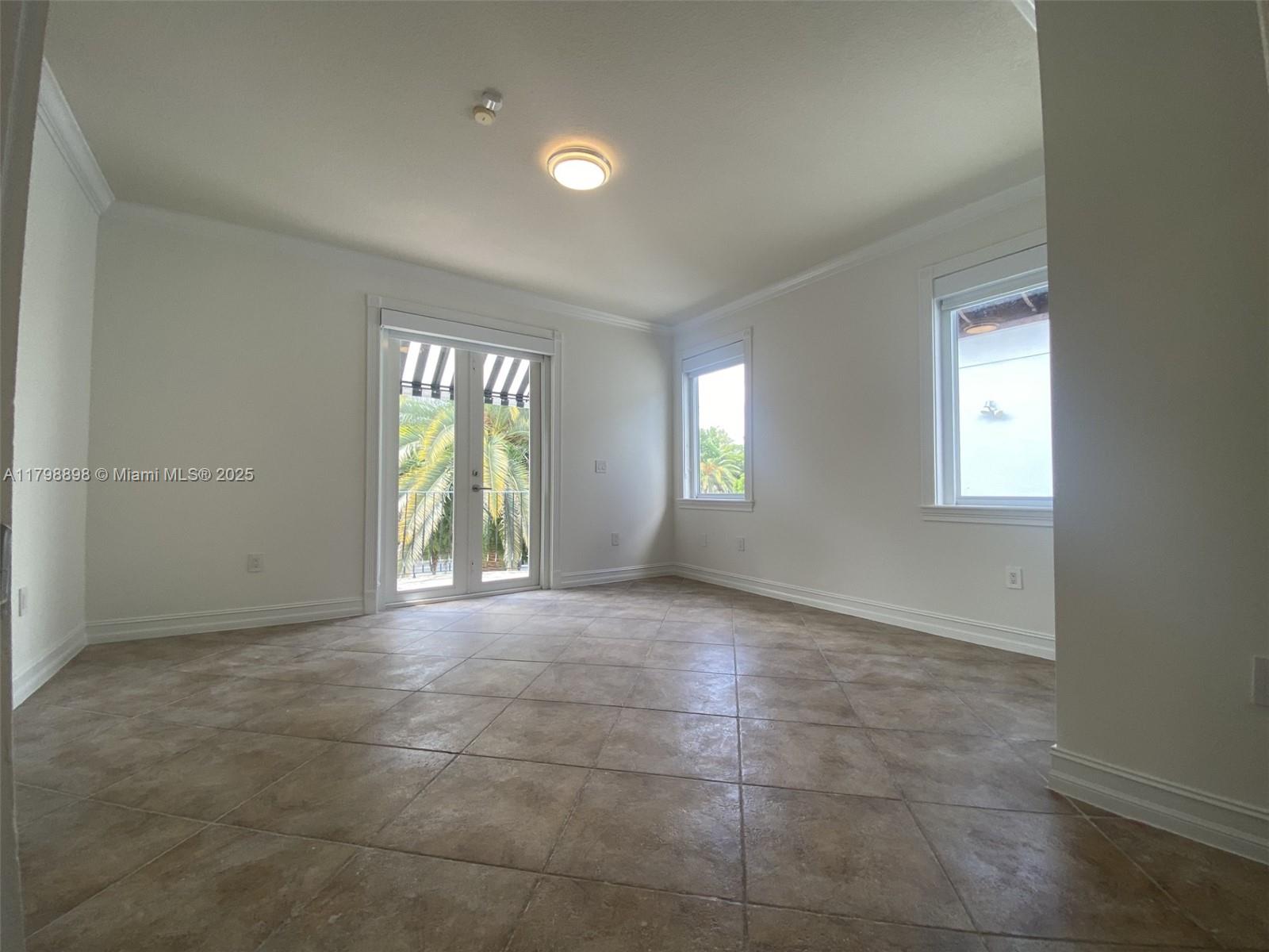 BRICKELL HAMMOCK UN 1 - Residential Lease