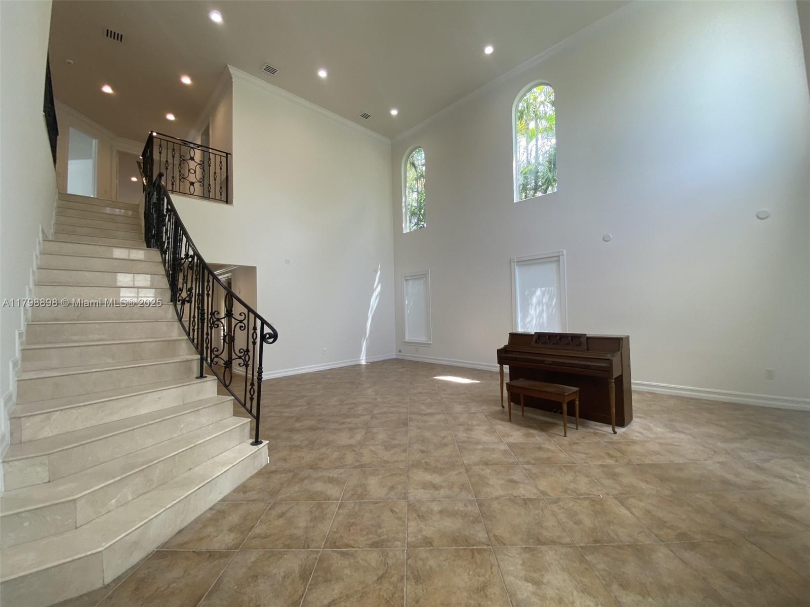 BRICKELL HAMMOCK UN 1 - Residential Lease