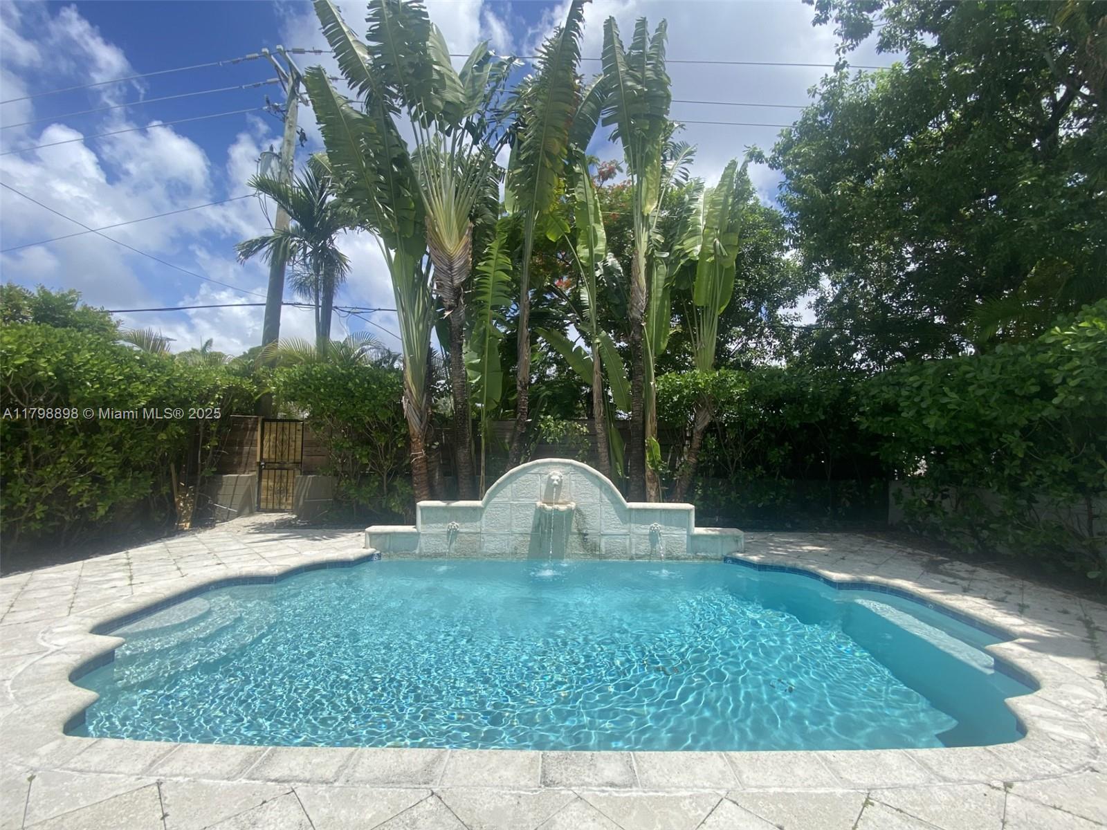 BRICKELL HAMMOCK UN 1 - Residential Lease
