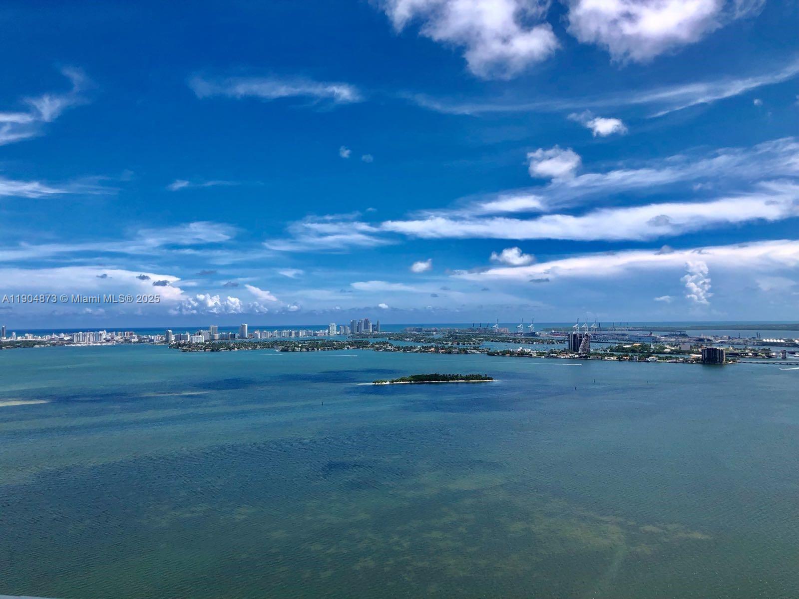 PARAISO BAY - Residential Lease