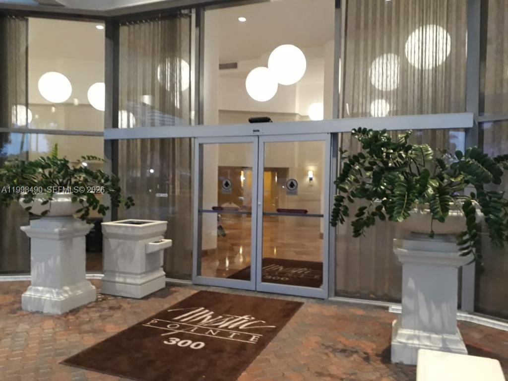 MYSTIC POINTE CONDO NO ON - Residential Lease