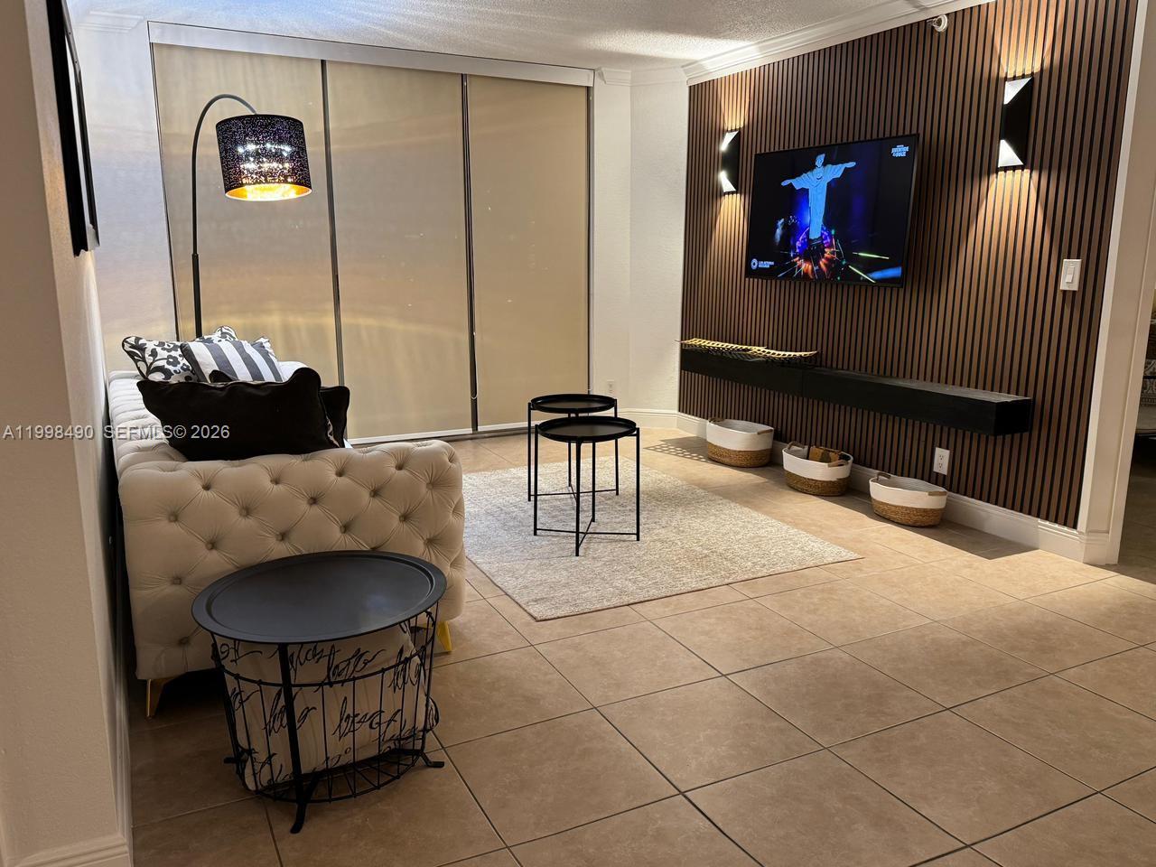 MYSTIC POINTE CONDO NO ON - Residential Lease