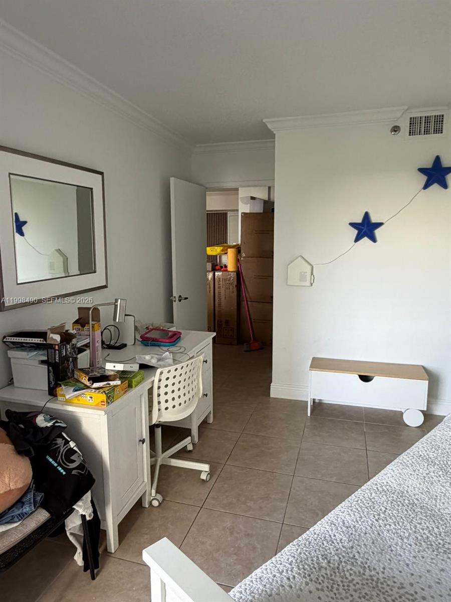 MYSTIC POINTE CONDO NO ON - Residential Lease