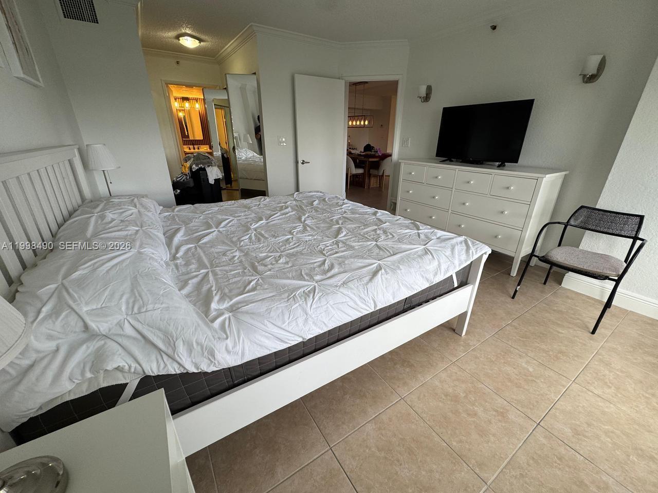 MYSTIC POINTE CONDO NO ON - Residential Lease