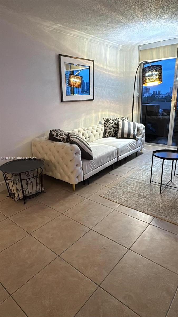 MYSTIC POINTE CONDO NO ON - Residential Lease