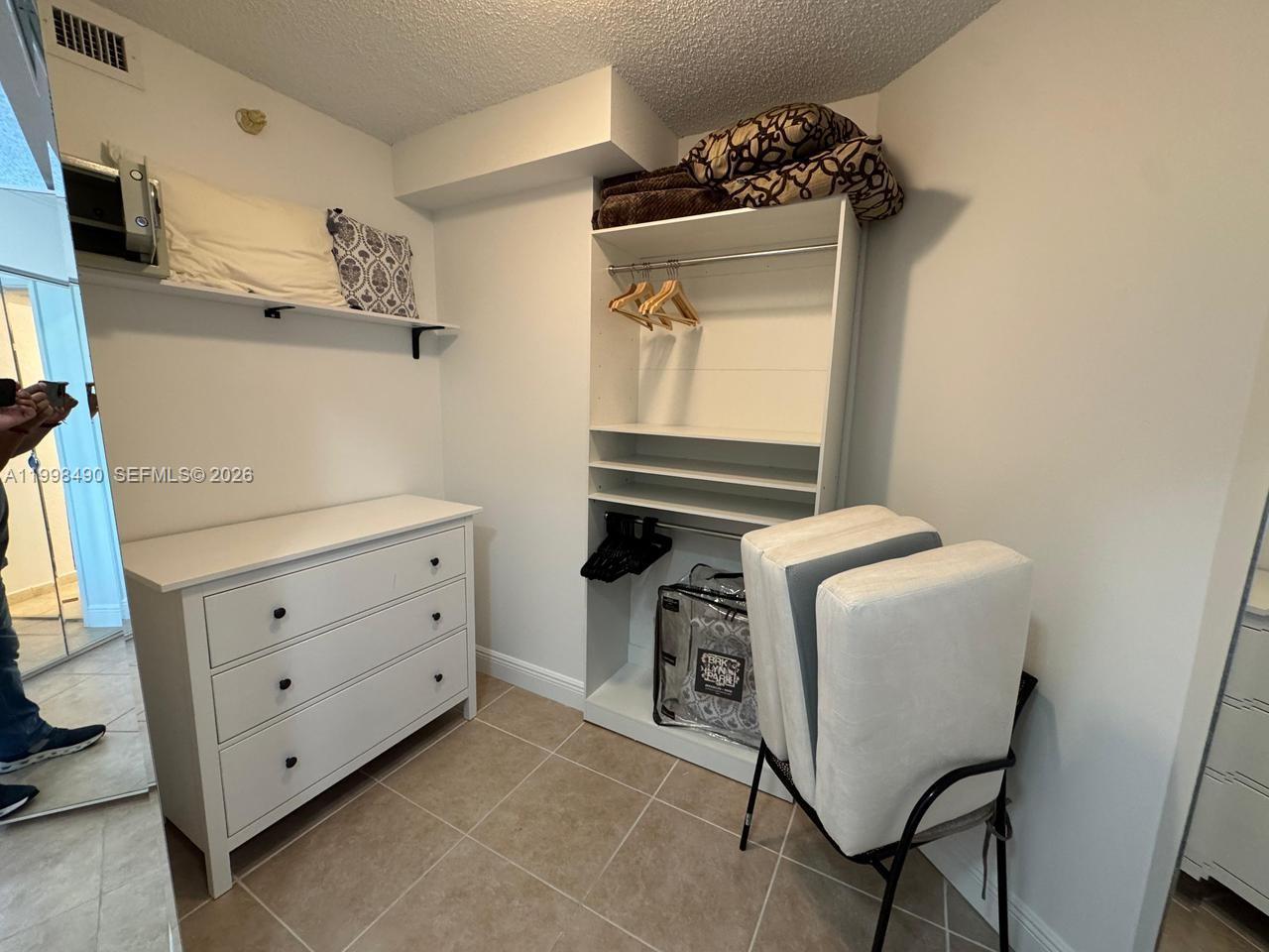 MYSTIC POINTE CONDO NO ON - Residential Lease