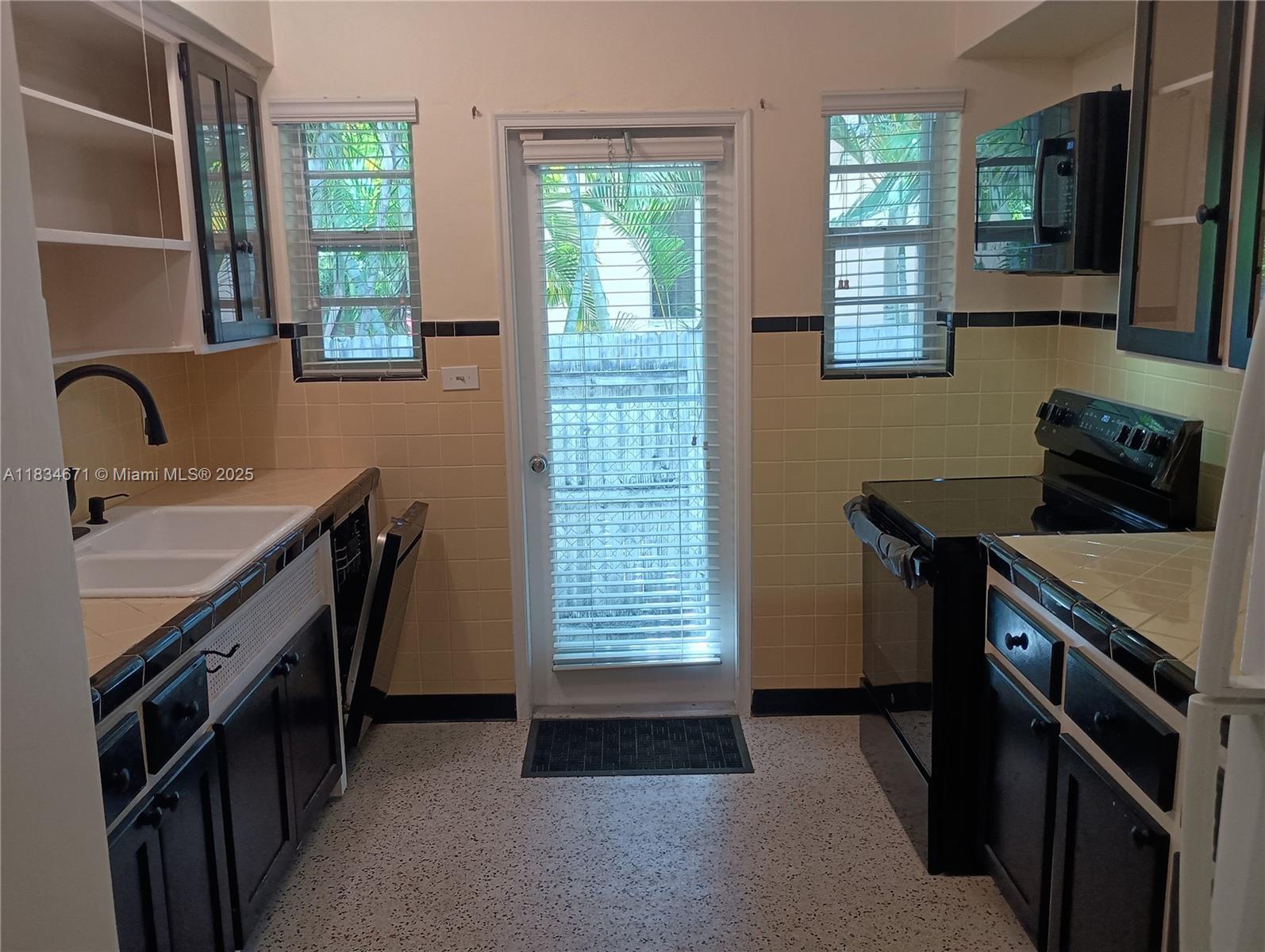 1225 S.Biscayne Point Rd