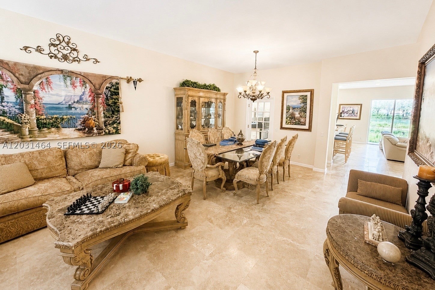748 Tulip Cir