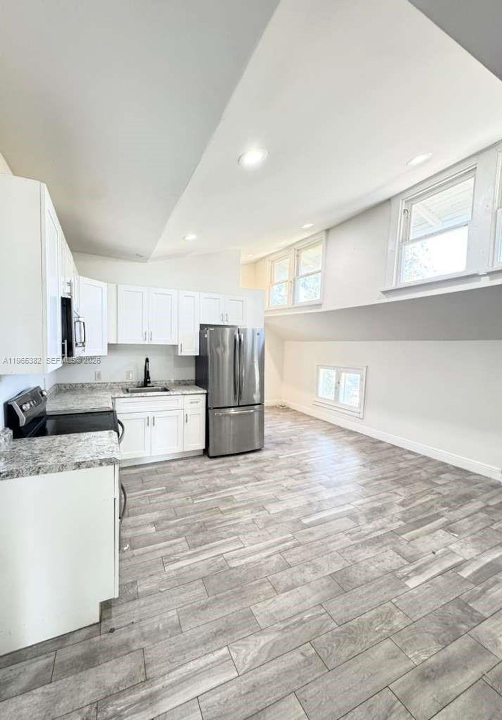 Photo of 605 S J St #3, Lake Worth, FL 33460 (MLS # A11965382)