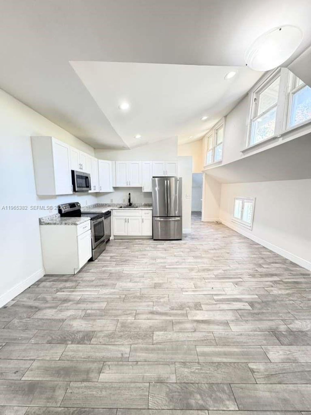 Photo of 605 S J St #3, Lake Worth, FL 33460 (MLS # A11965382)