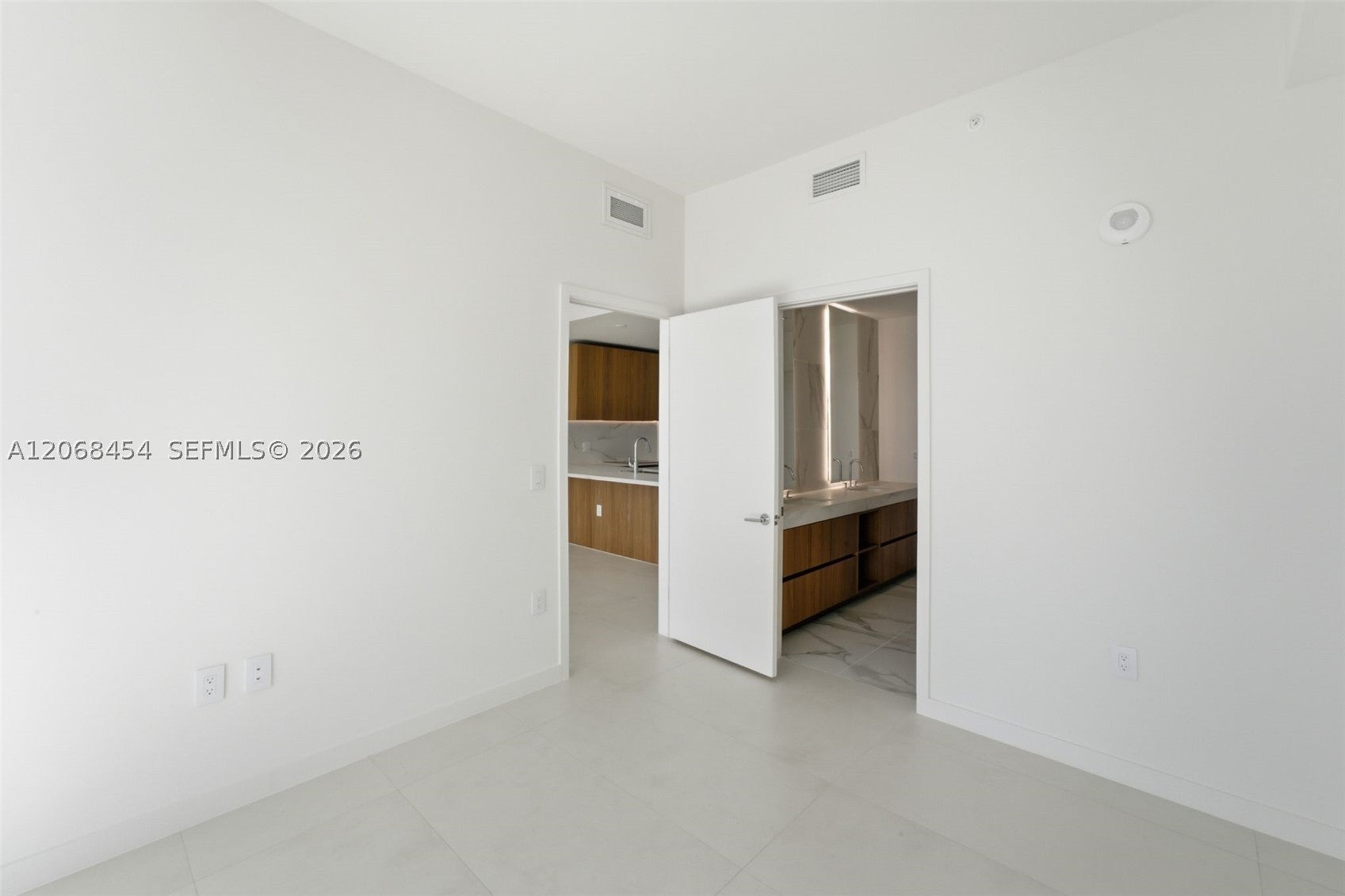 1400 Biscayne Blvd. 3004