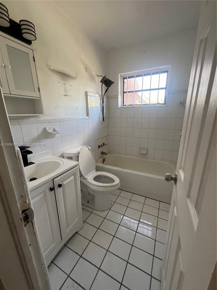 OPA LOCKA 2ND REV PL - Residential