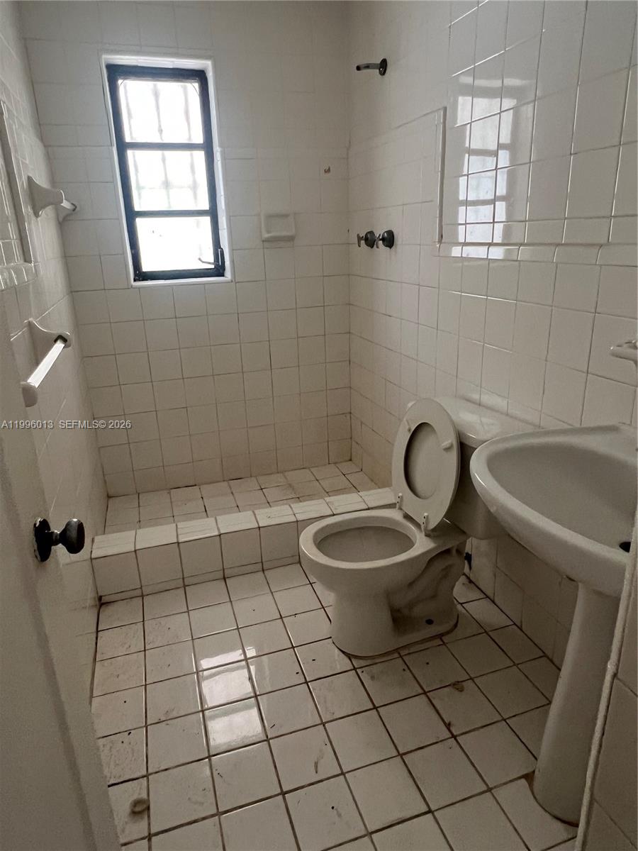 OPA LOCKA 2ND REV PL - Residential