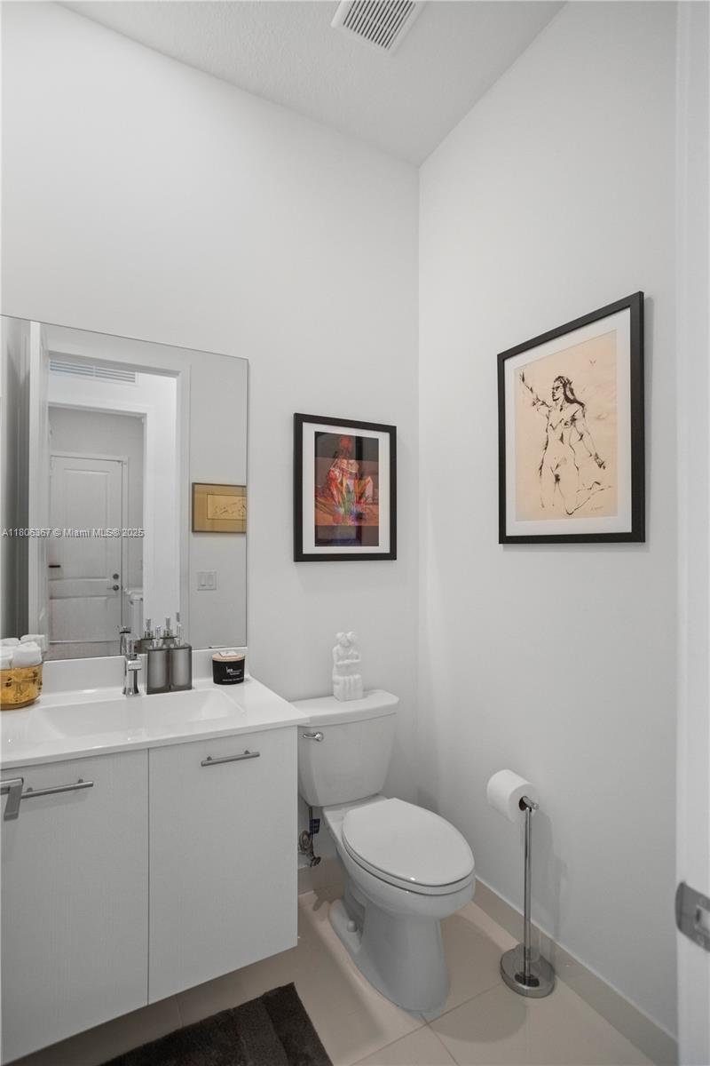 TUSCAN ISLES - Residential Lease