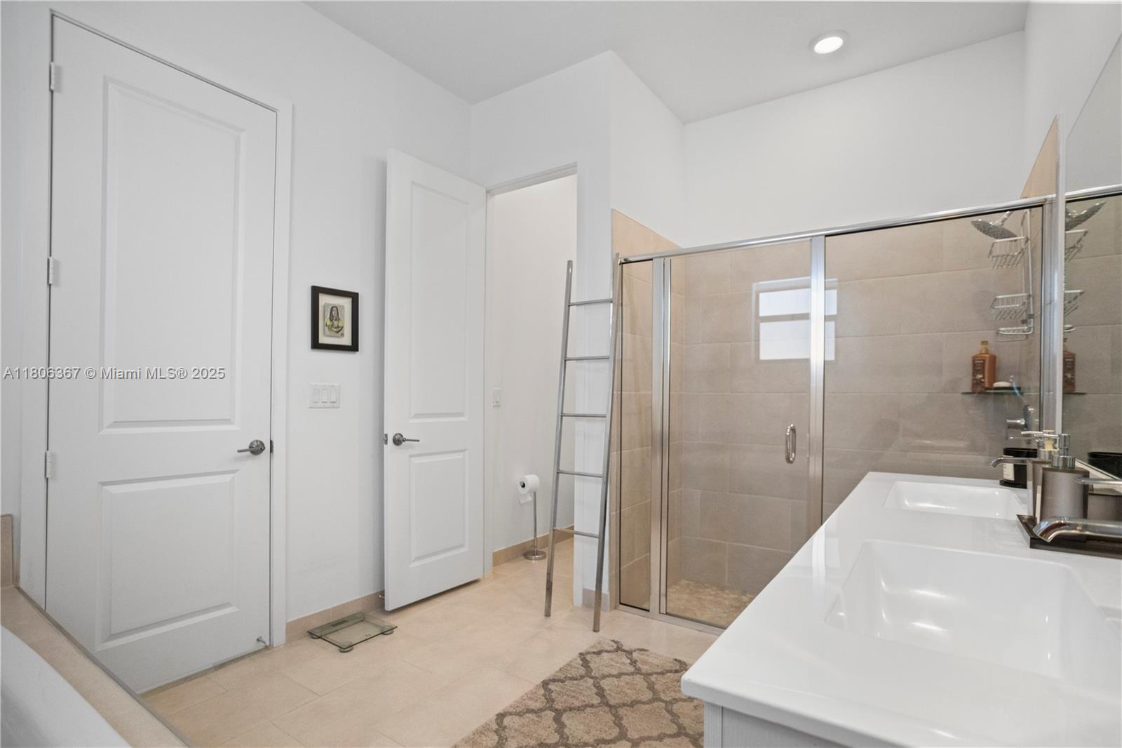 TUSCAN ISLES - Residential Lease