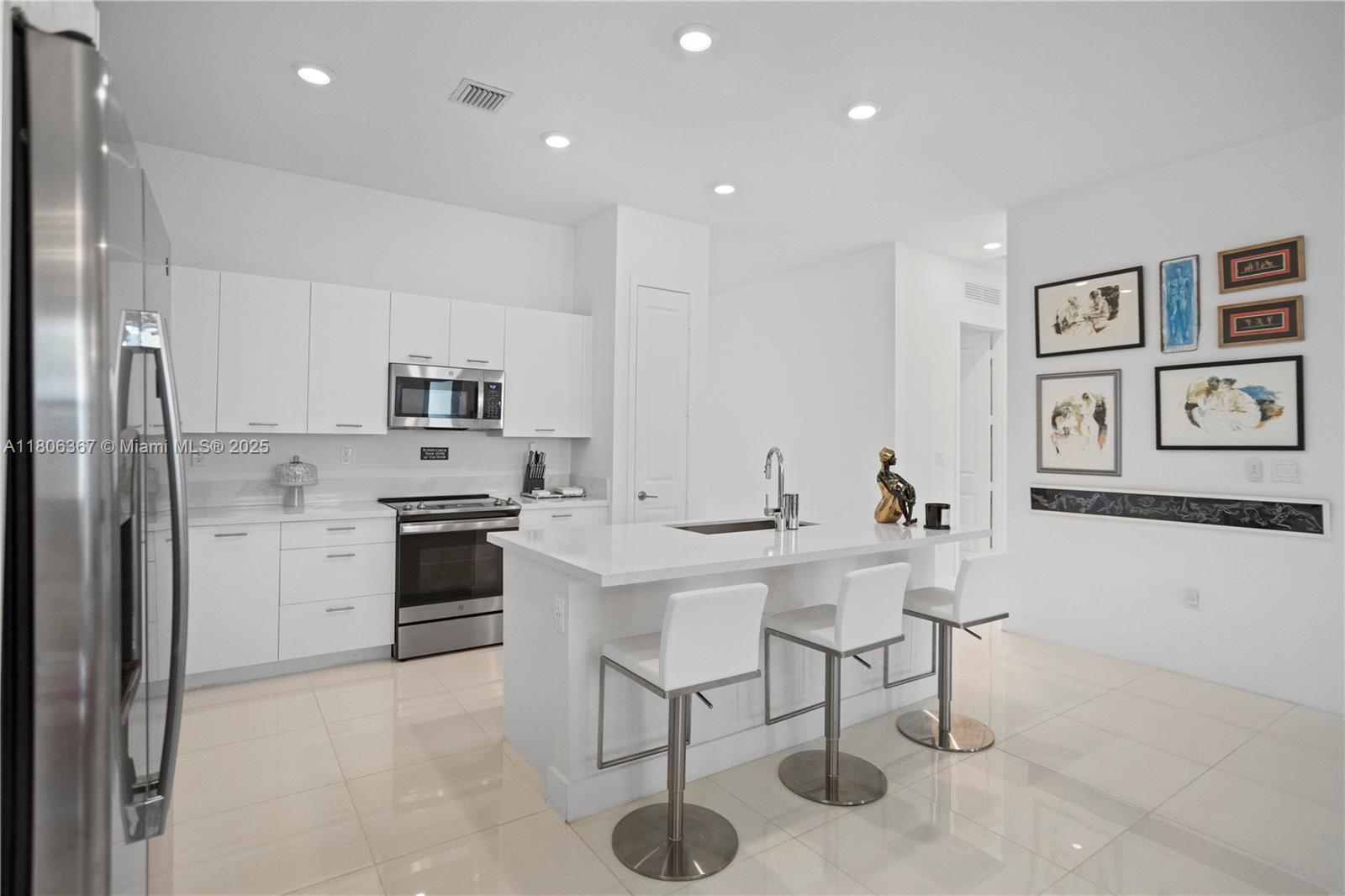 TUSCAN ISLES - Residential Lease