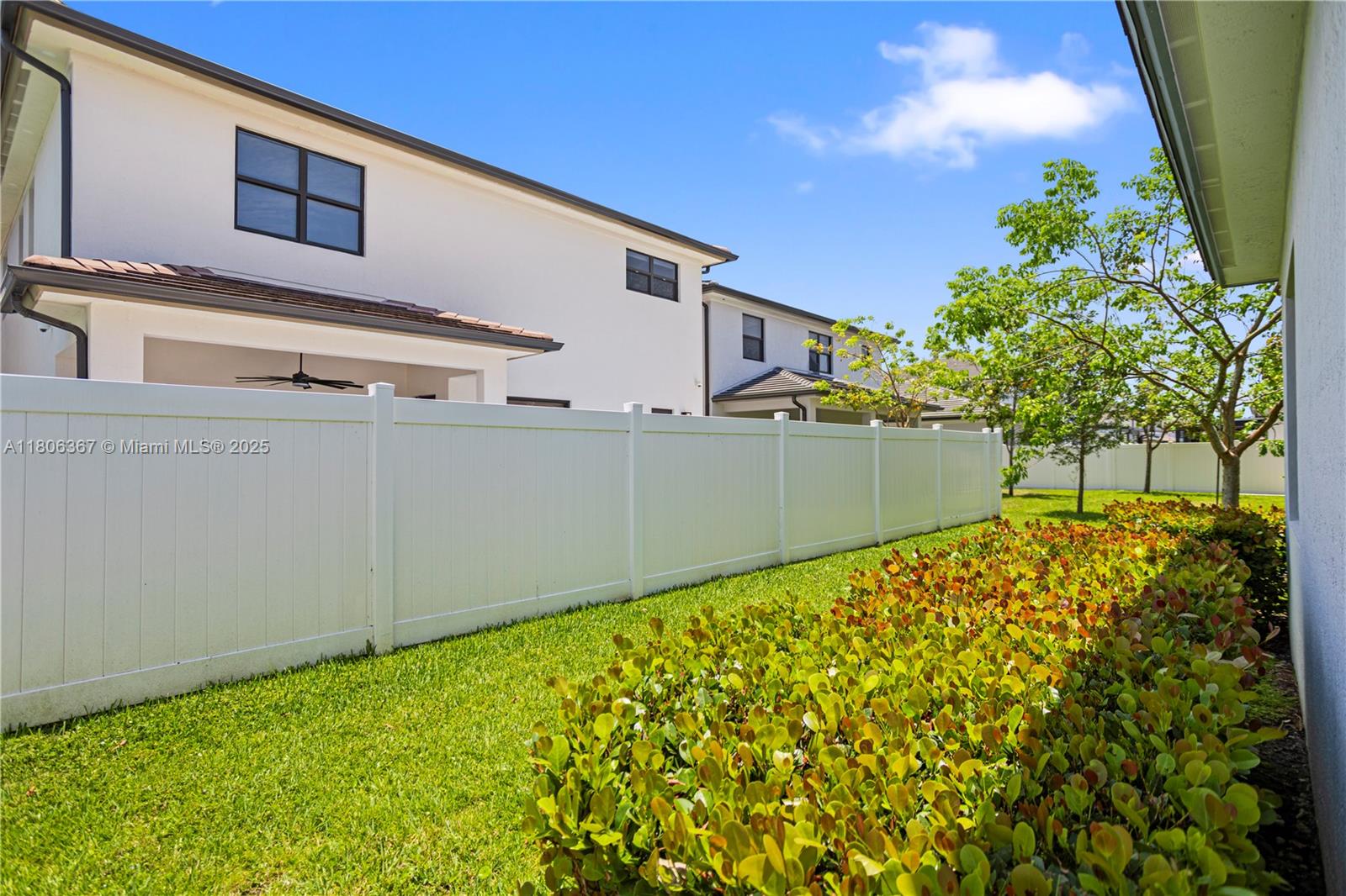 TUSCAN ISLES - Residential Lease