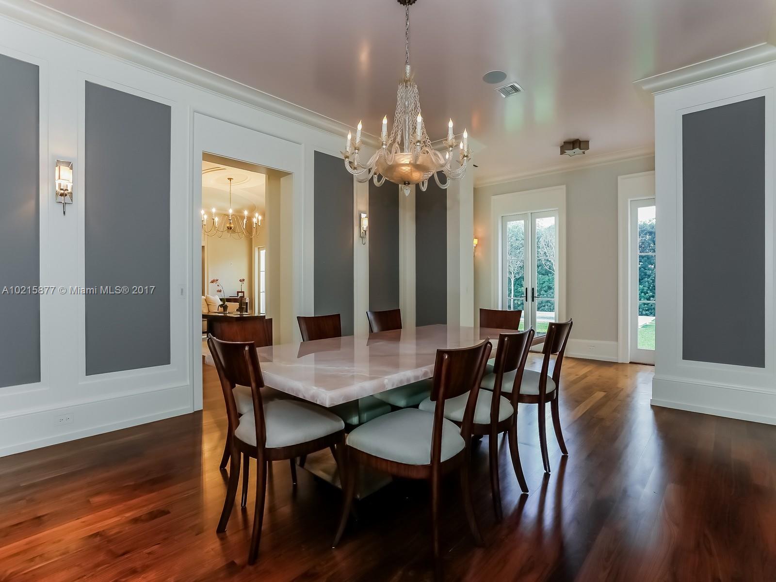 THE MOORINGS - Residential