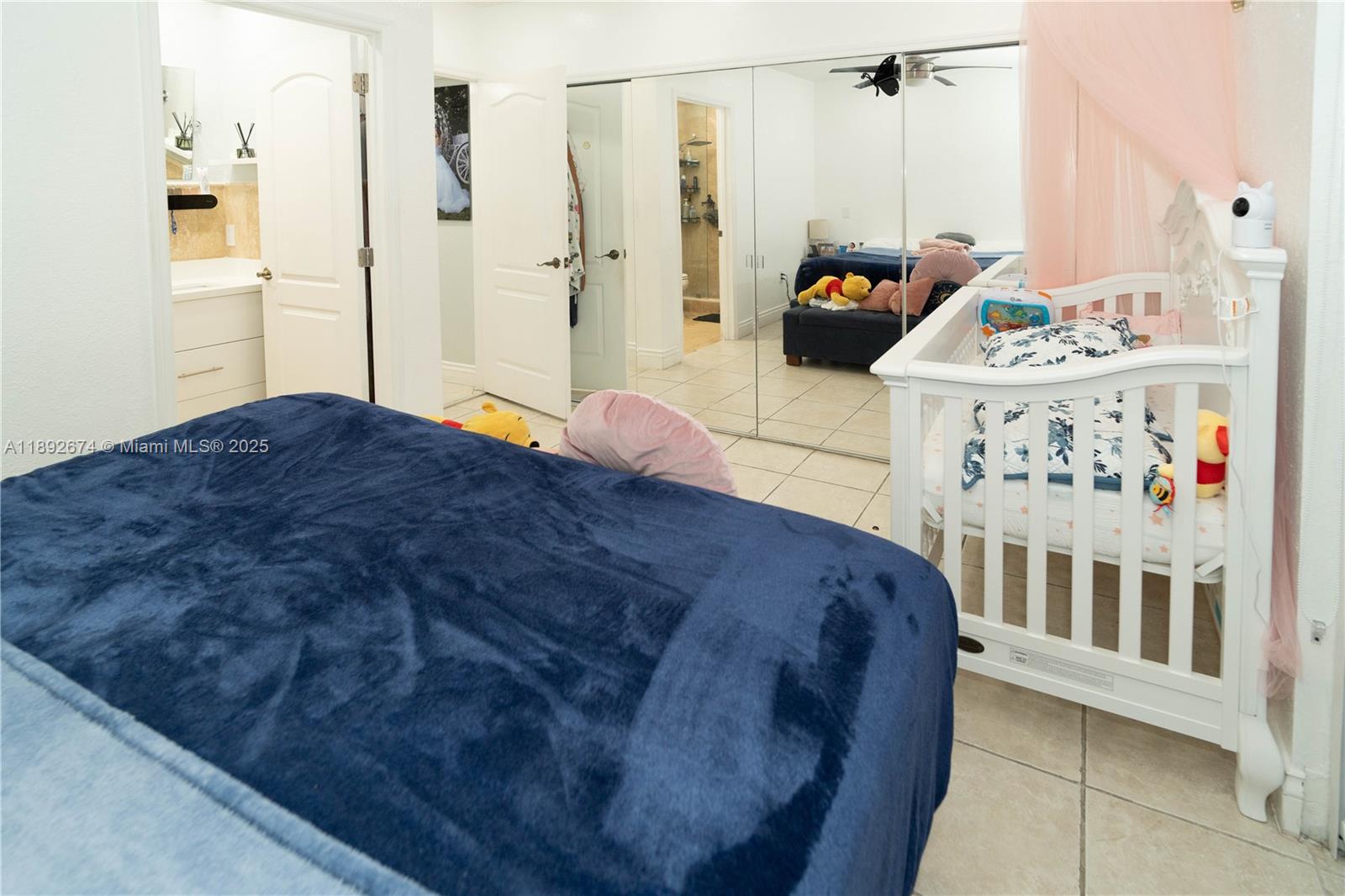 LOS PORTALES PHASE II CON - Residential Lease