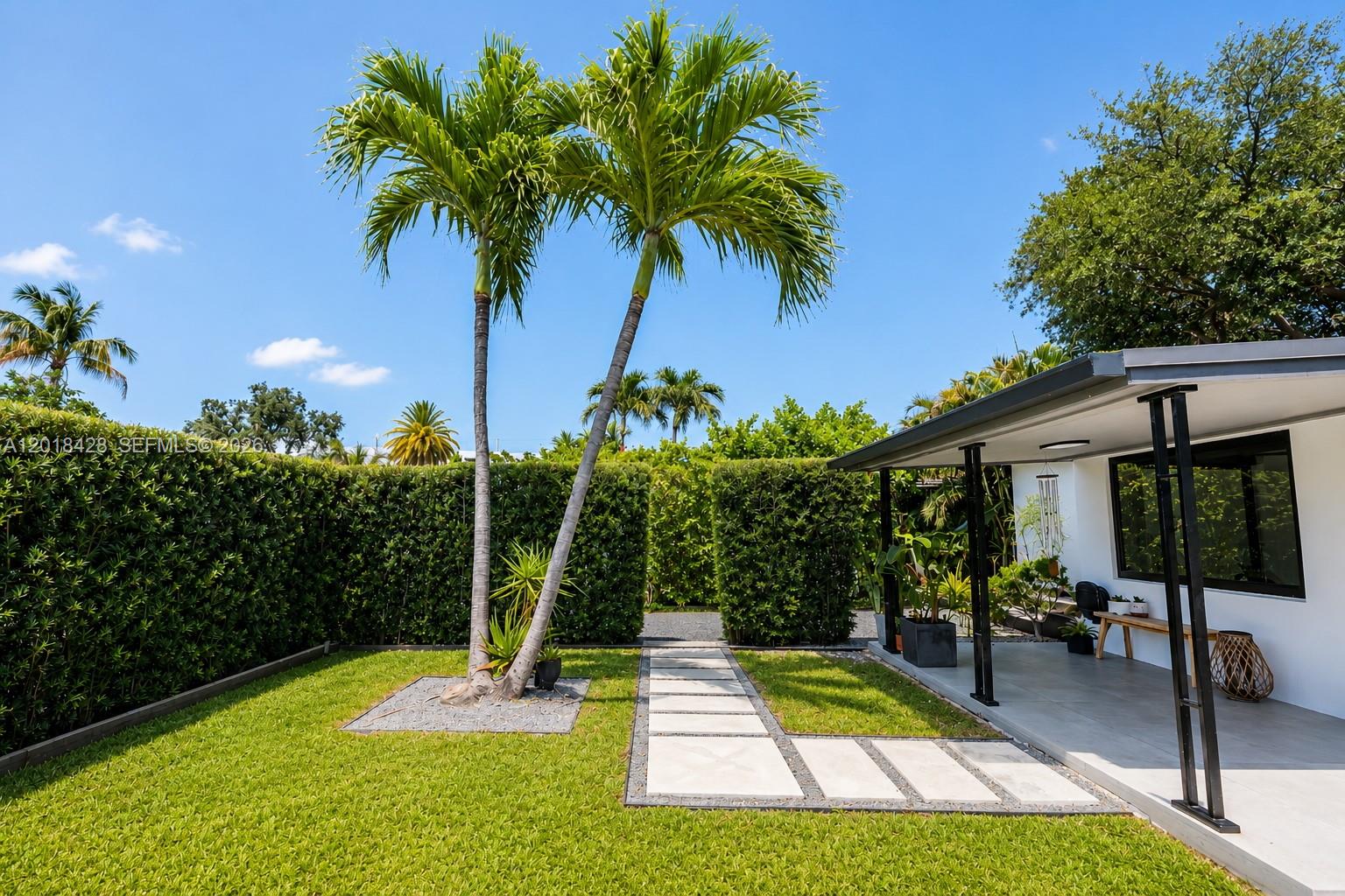 LAUDERDALE - Residential