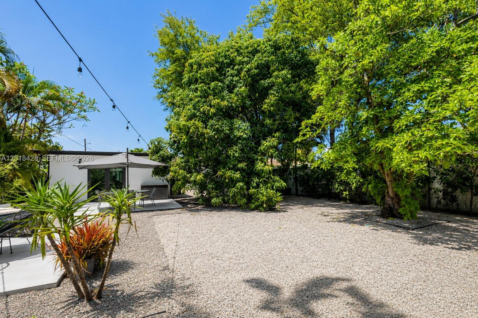 LAUDERDALE - Residential