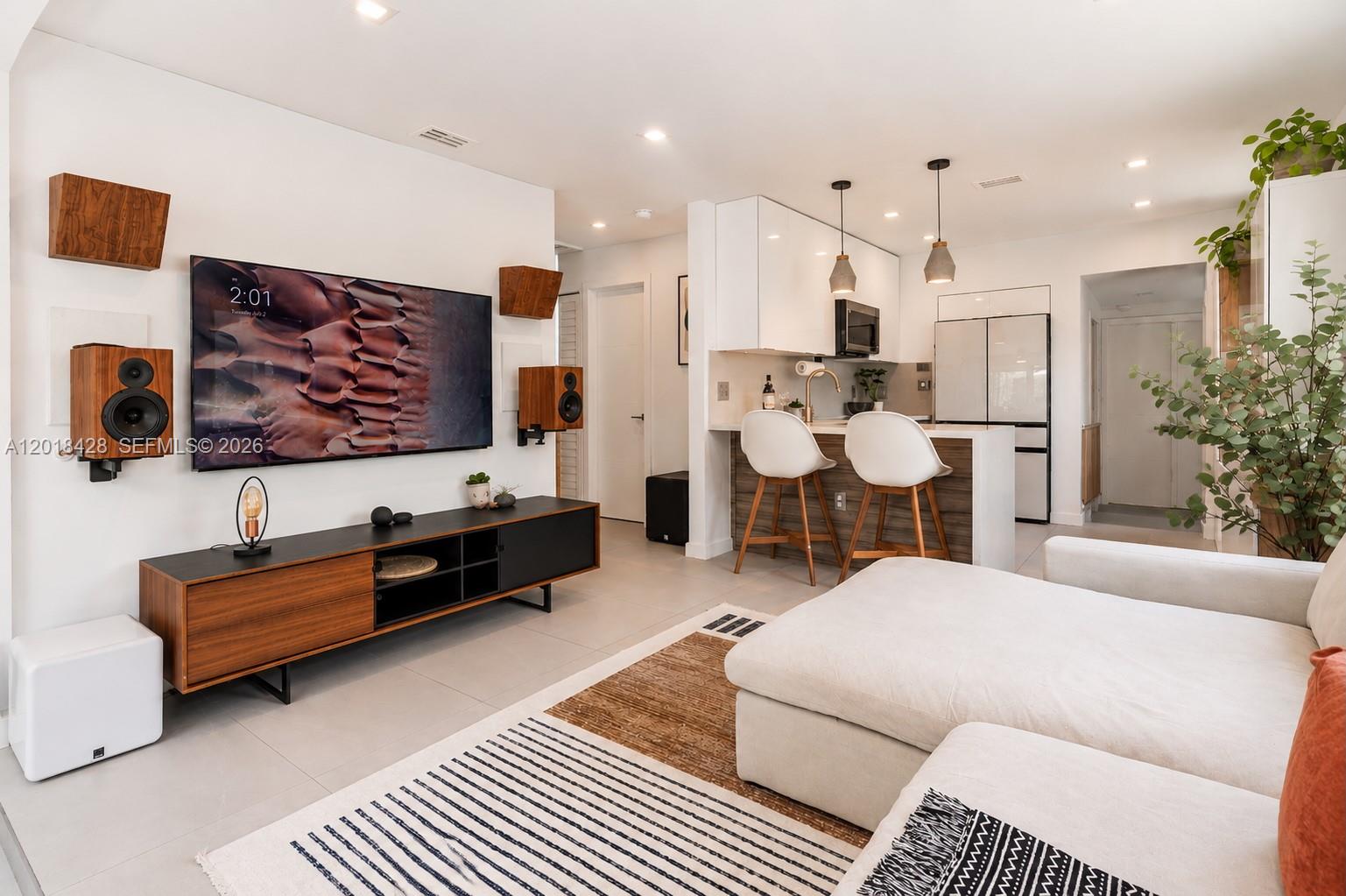 LAUDERDALE - Residential