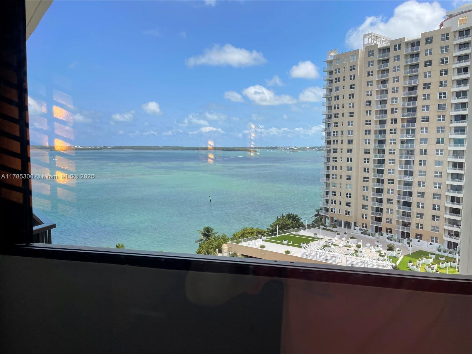Property for Sale at 520 Brickell Key Dr A1211, Miami, Broward County, Florida - Bedrooms: 1 
Bathrooms: 2  - $375,900