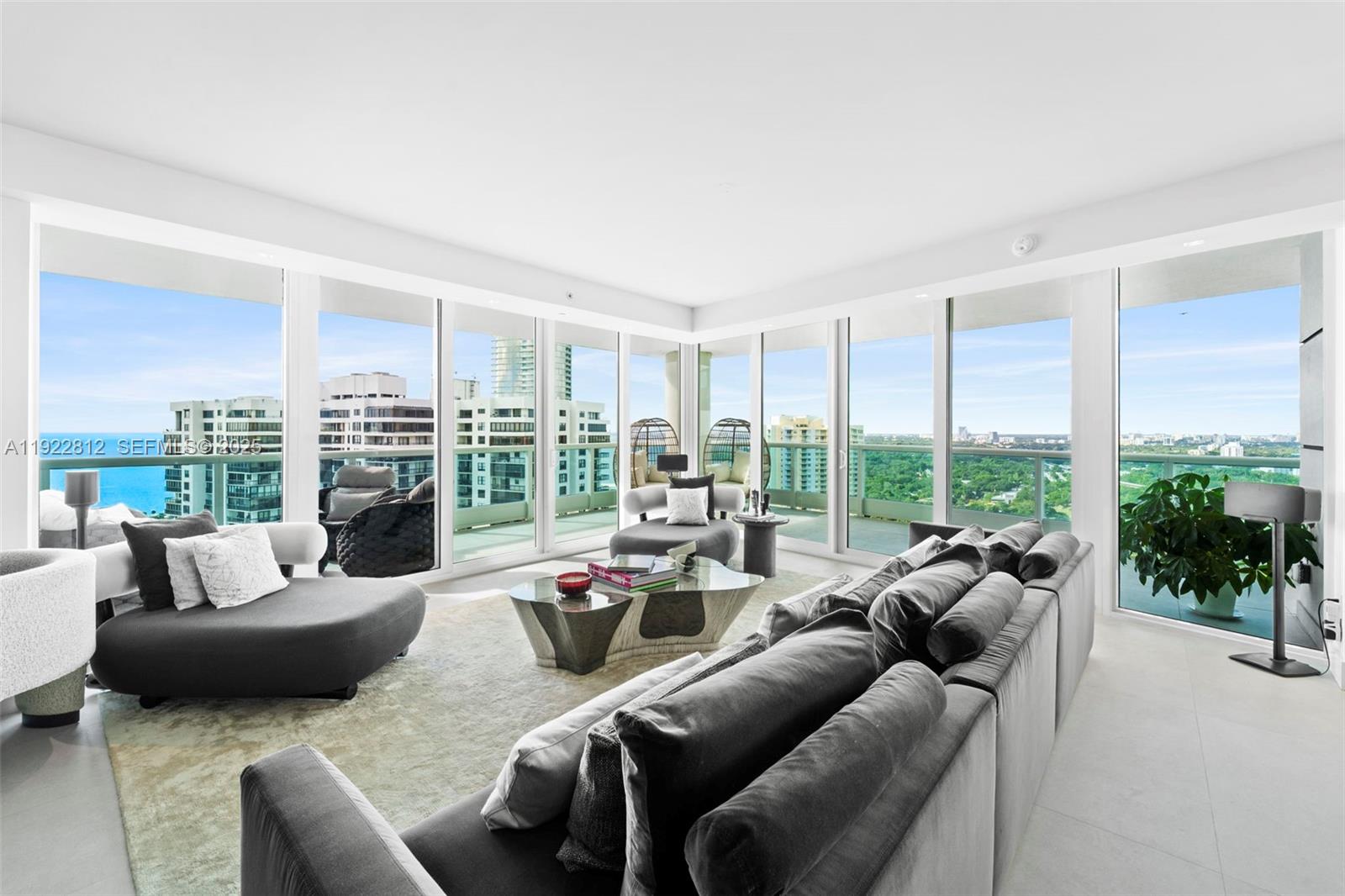 2127 Brickell Ave 3005, Miami, FL, 33129/$3,000,000 2 2127 Brickell Ave 3005