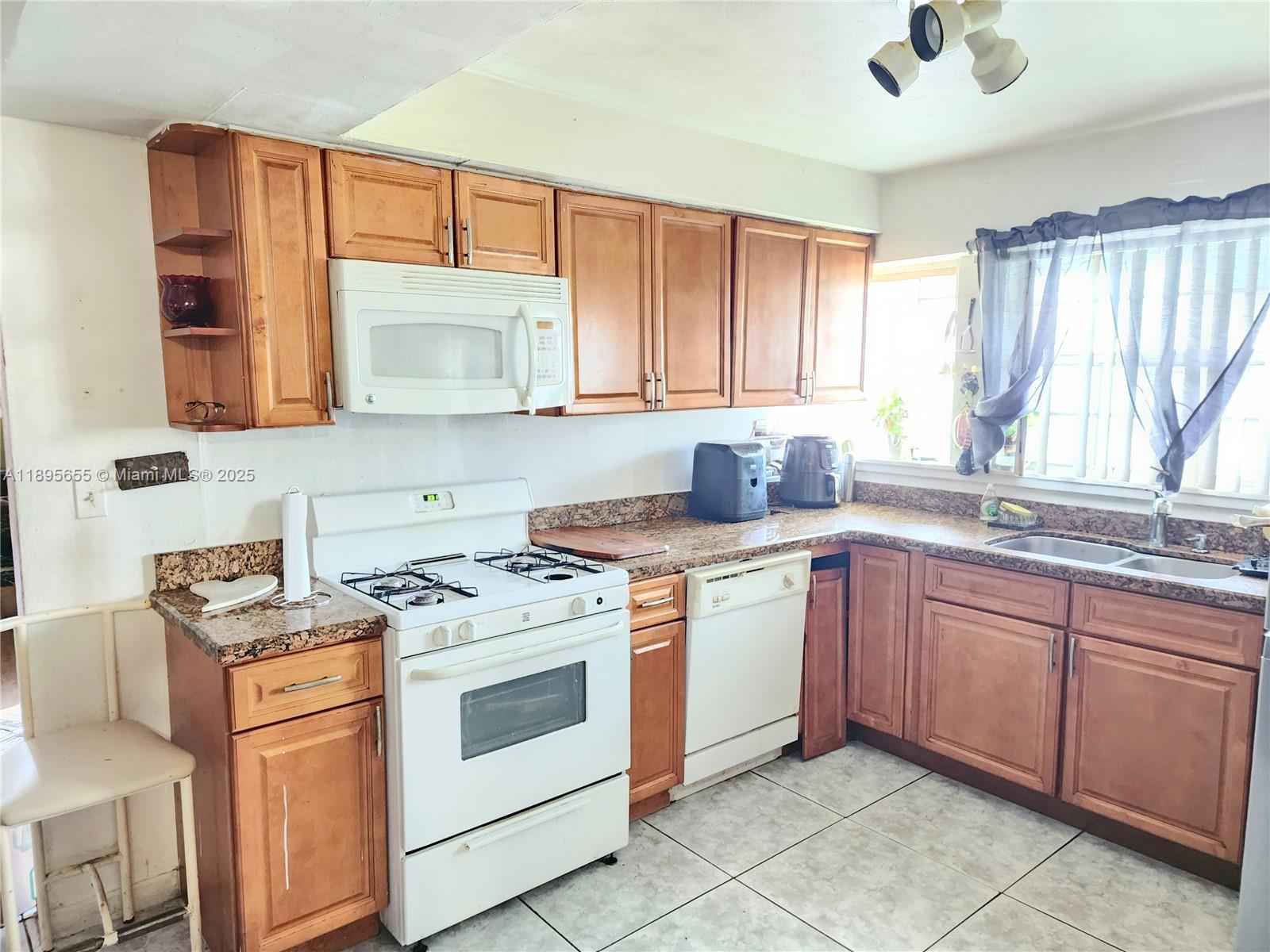 SIERRA MIRADA - Residential