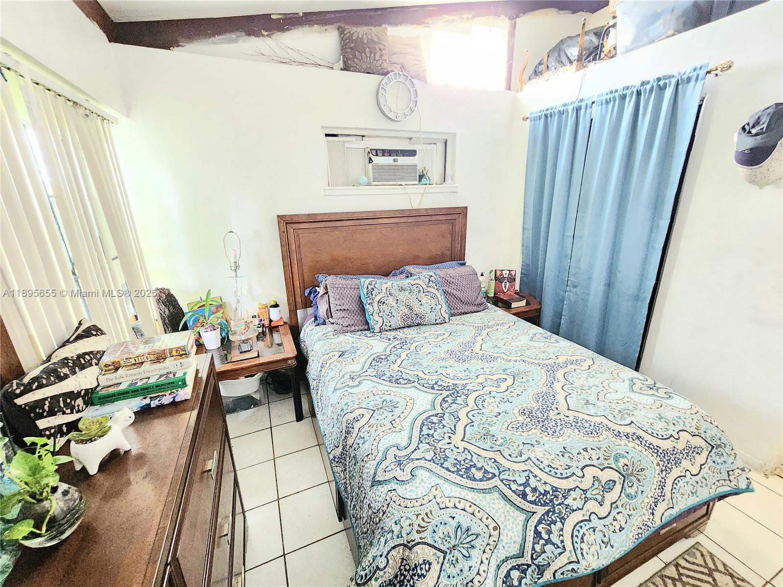 SIERRA MIRADA - Residential