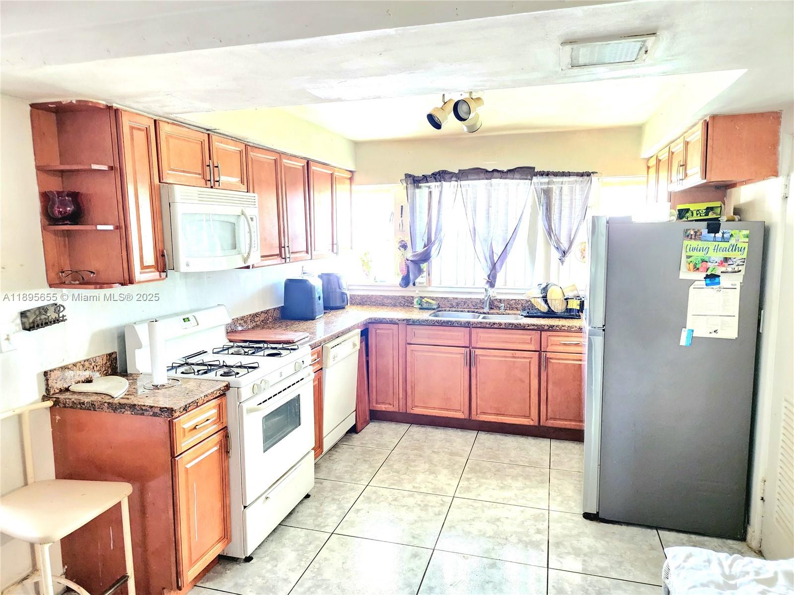 SIERRA MIRADA - Residential