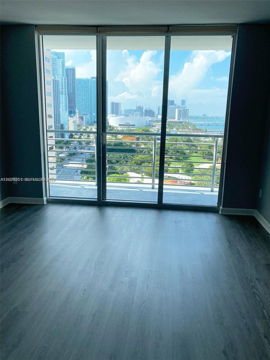 325 S Biscayne Blvd 2022