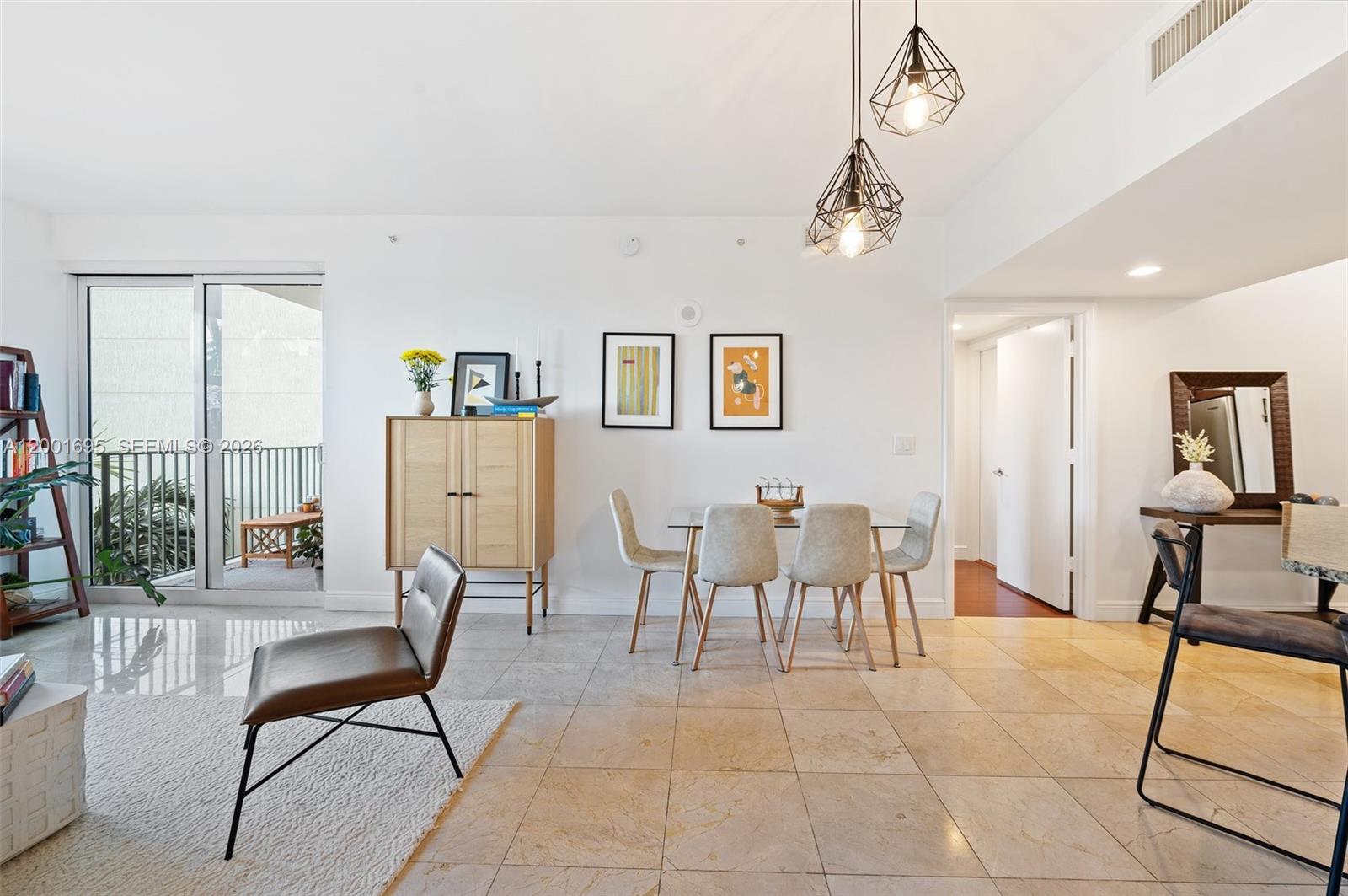 TURNBERRY VLG NO TOWER CO - Residential