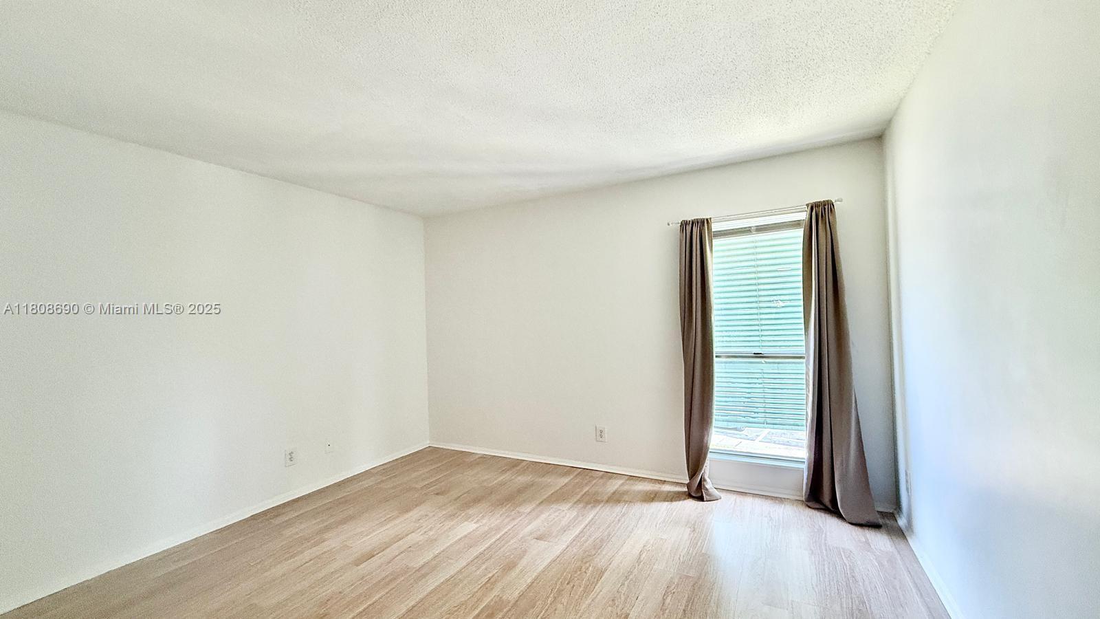 CYPRESS POINT CONDO - Residential Lease