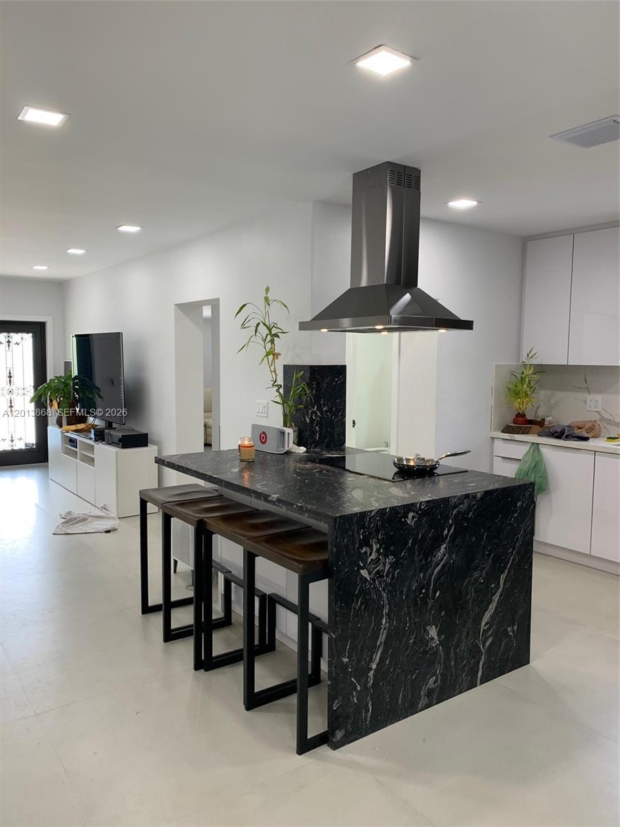2235 SW 25th Ter