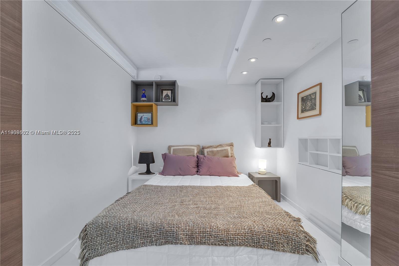 SOUTH POINTE TOWERS CONDO - Residential Lease