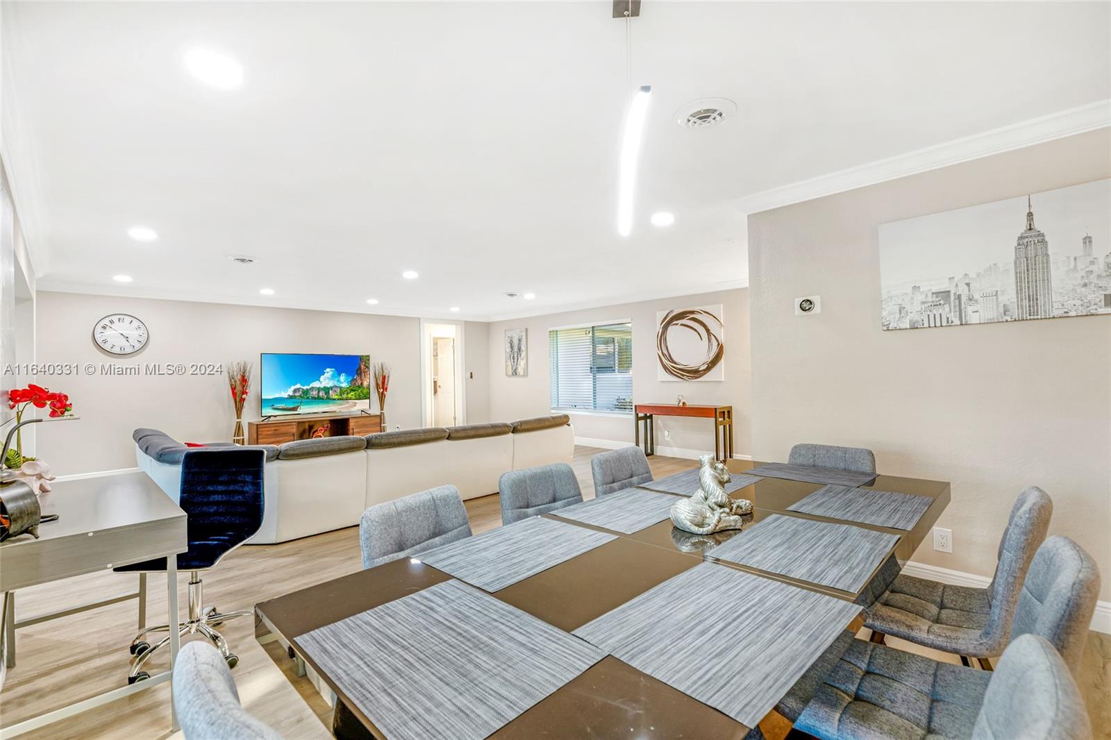 CORAL HIGHLANDS - Residential