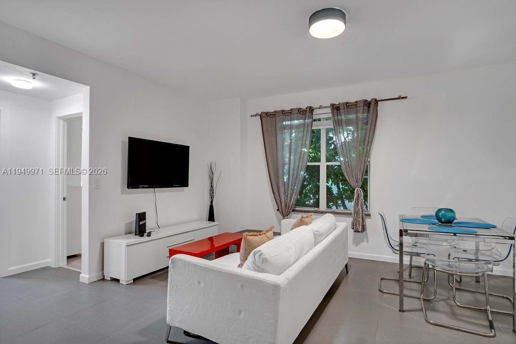 Venetian Villas - Residential